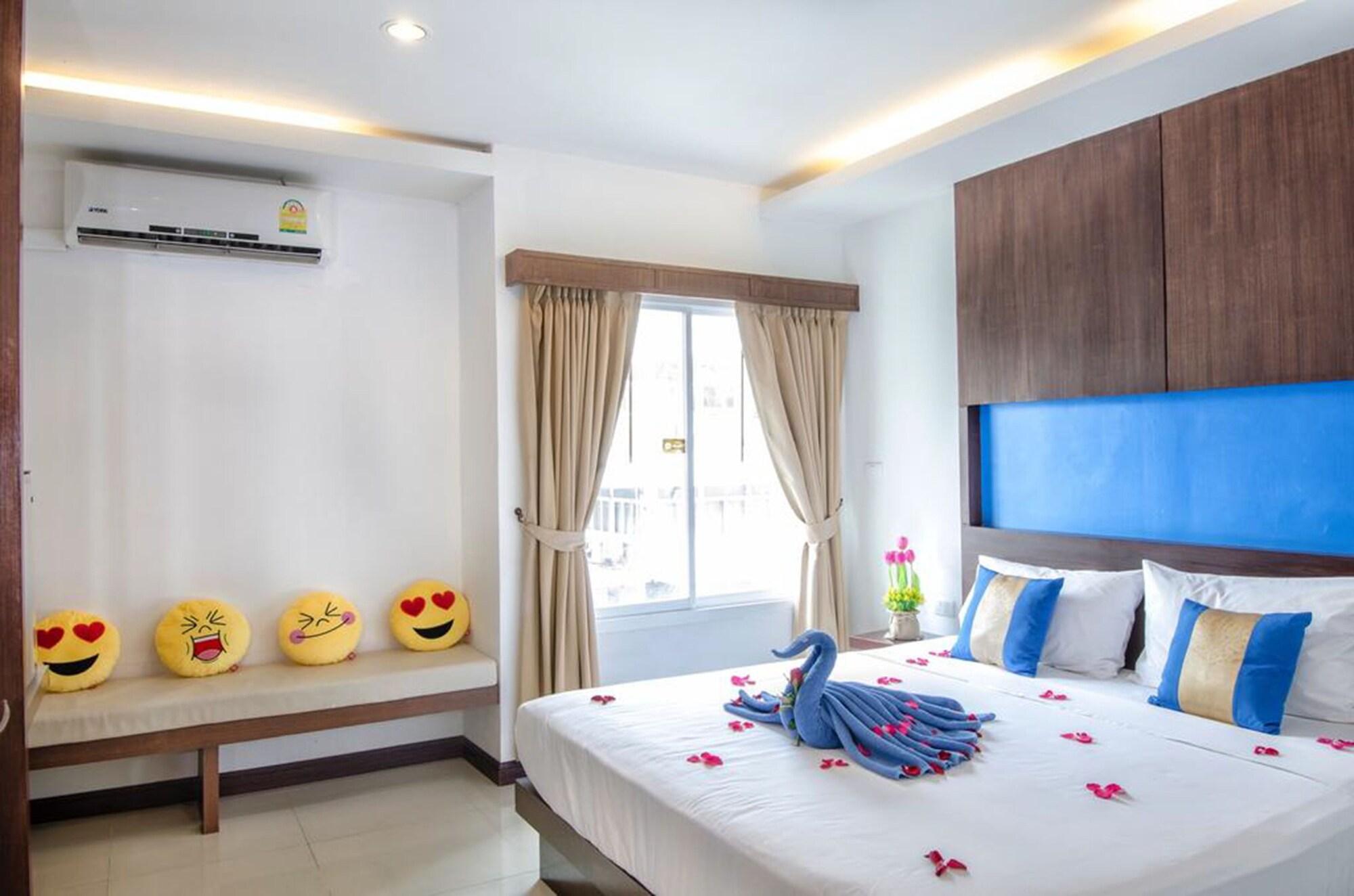 Tuana Blue Sky Patong Hotel Exterior photo