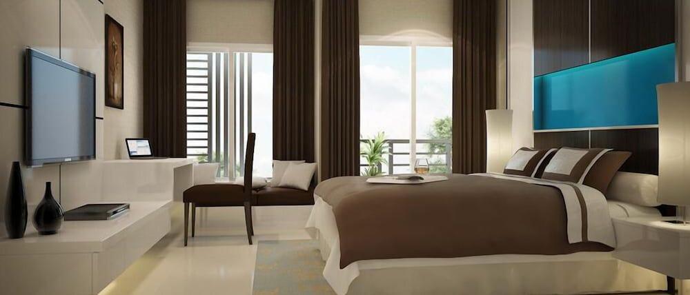 Tuana Blue Sky Patong Hotel Exterior photo